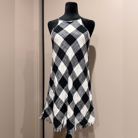 cloth & stone Dresses & Skirts - Cloth & Stone Black and White Gingham Mini Dress